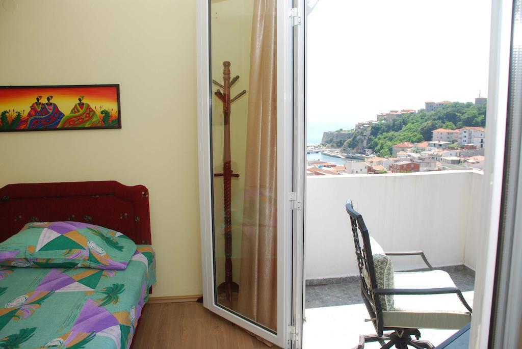 Apartments Ismy Ulcinj Zimmer foto